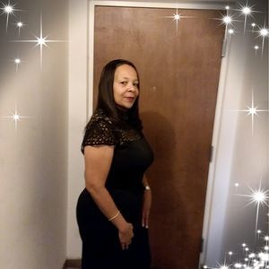 Meet your Posher, Regina